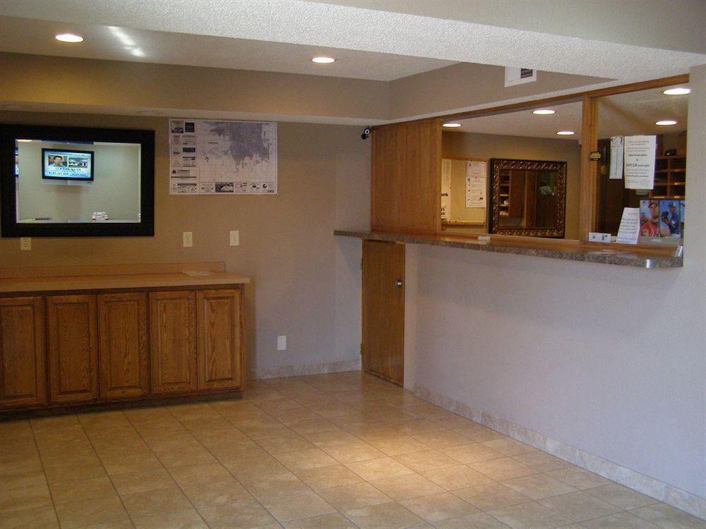 Townhouse Extended Stay Hotel Downtown Lincoln Exterior photo
